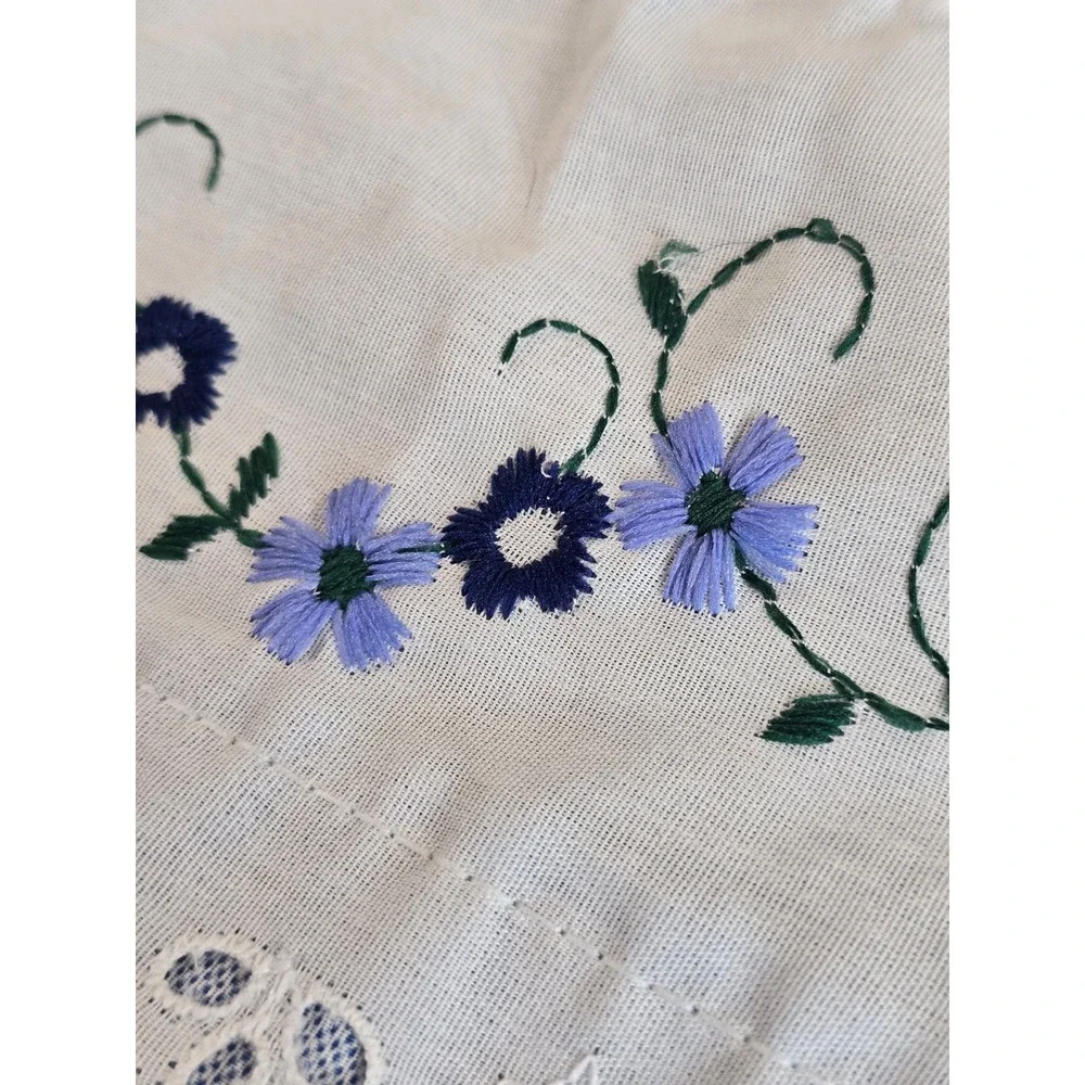 Vintage Embroidered Floral Cafe Curtains 2 Panels Eyelet Lace Cottagecore Chic